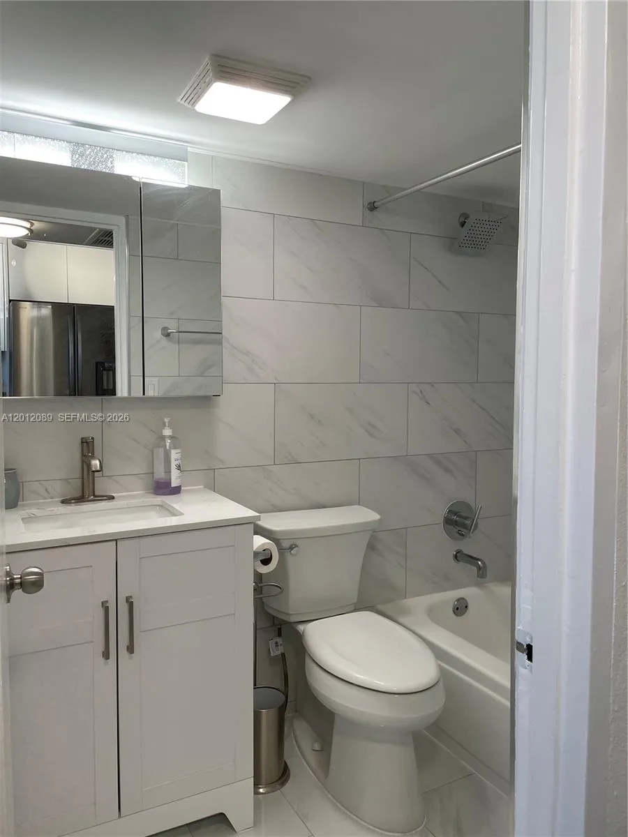 10275 Collins Ave #602 Bal Harbour, FL 33154