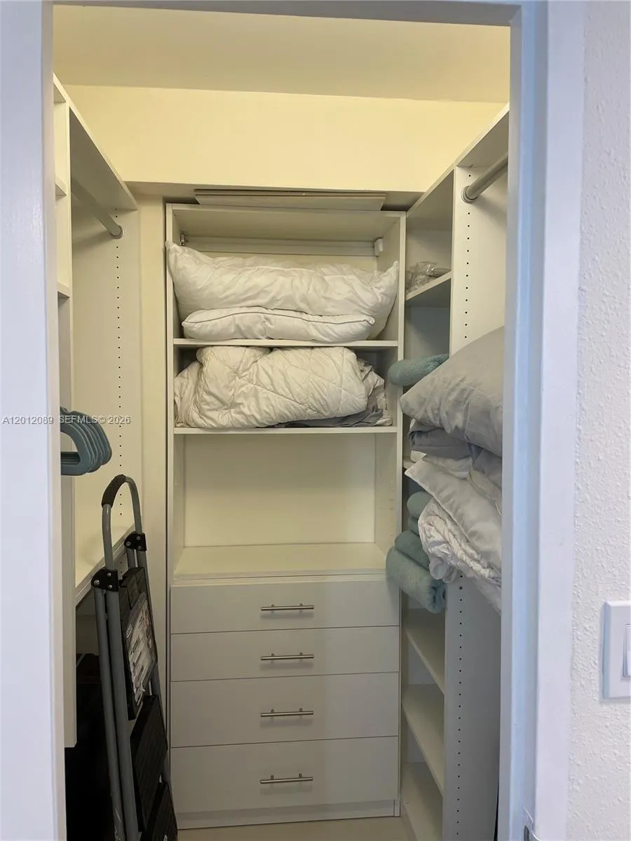 10275 Collins Ave #602 Bal Harbour, FL 33154