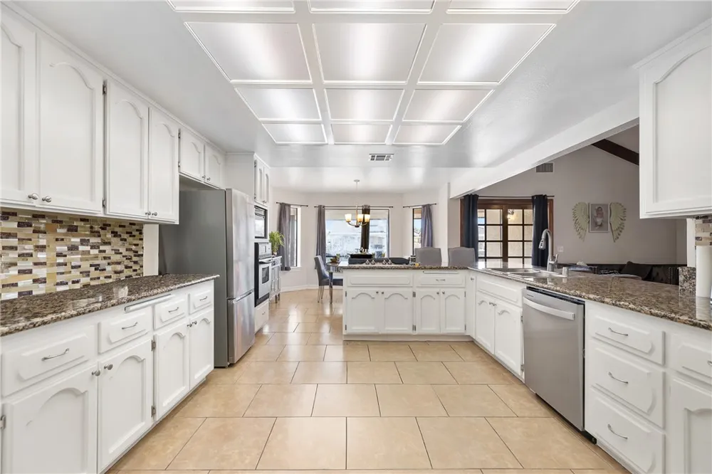 26335 Catamaran Lane Helendale, CA 92342