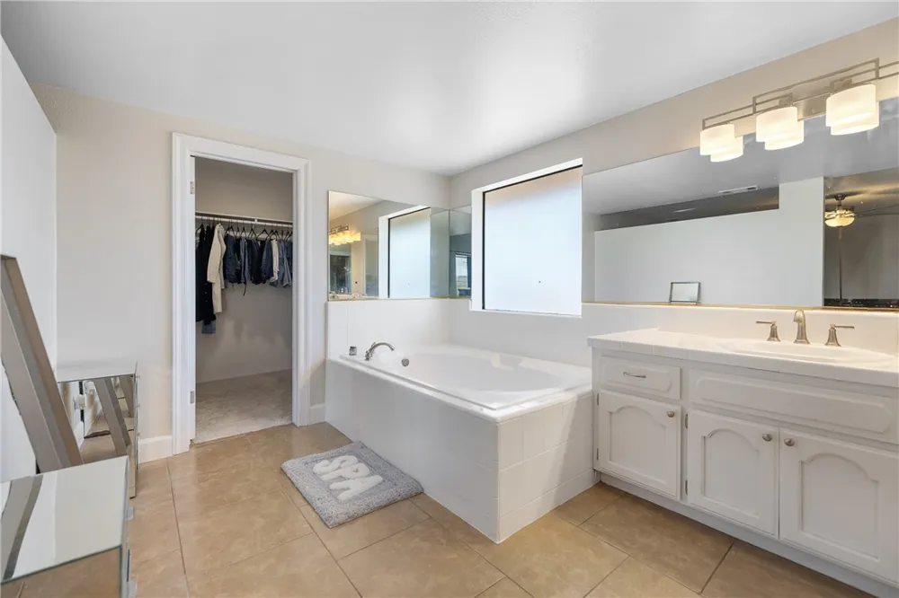 26335 Catamaran Lane Helendale, CA 92342