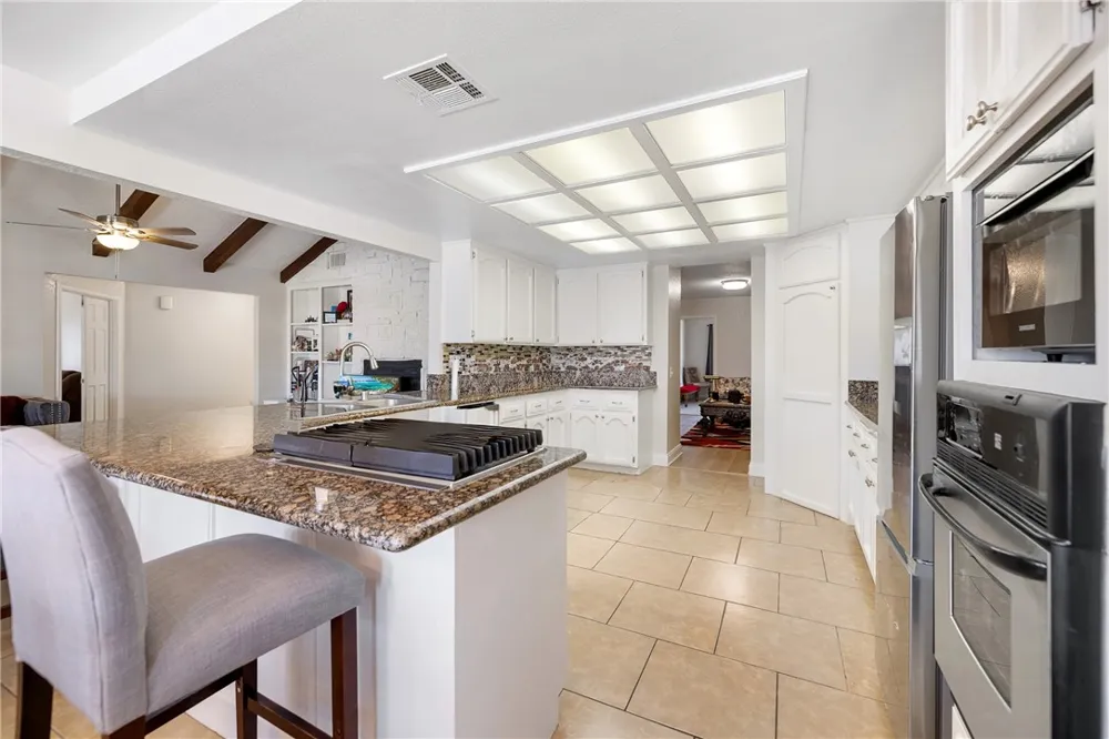26335 Catamaran Lane Helendale, CA 92342