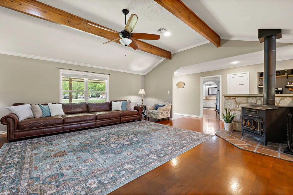 1007 S Gabriel Drive Leander, TX 78641