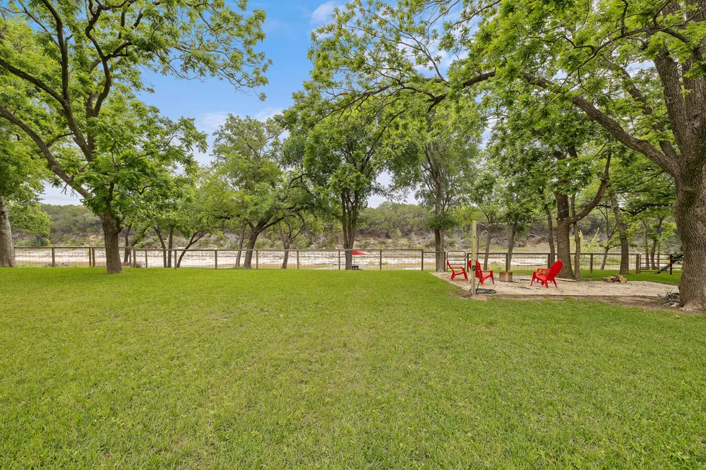 1007 S Gabriel Drive Leander, TX 78641