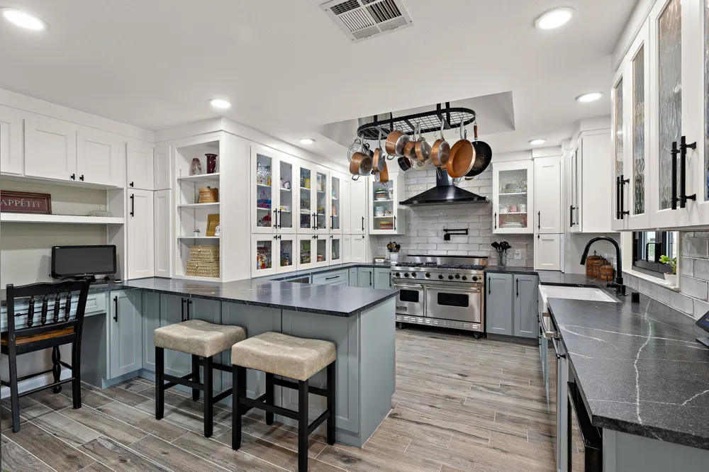 1007 S Gabriel Drive Leander, TX 78641