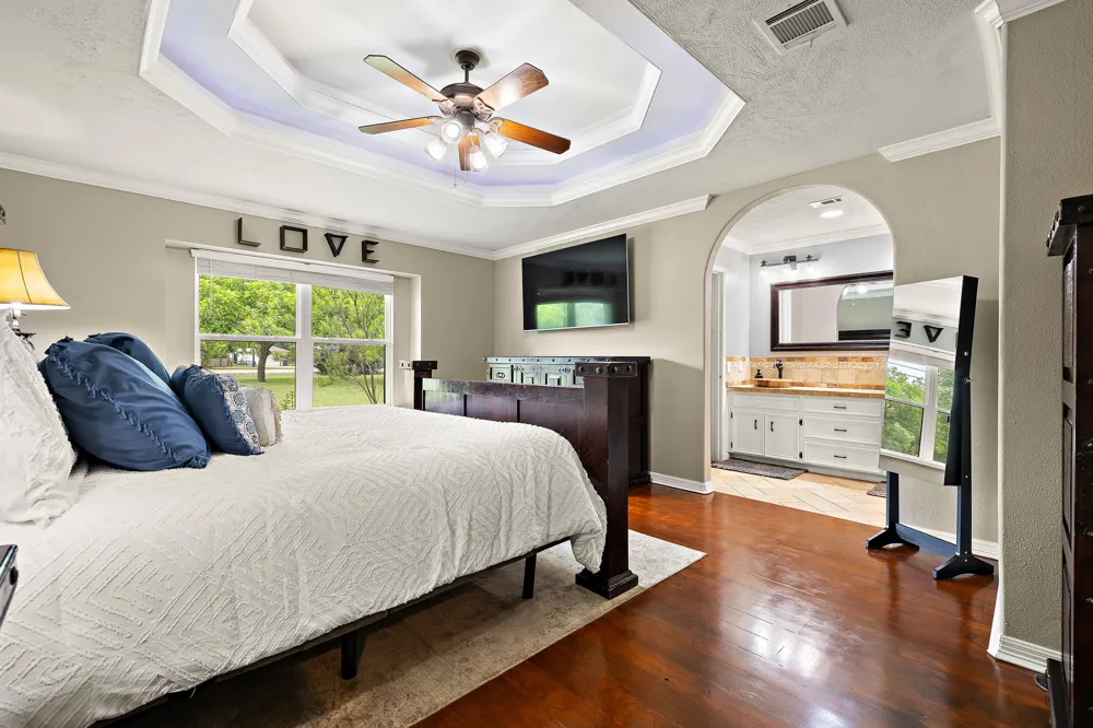 1007 S Gabriel Drive Leander, TX 78641