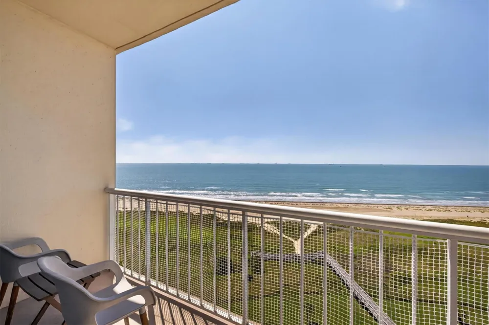1401 E Beach Drive #1206 Galveston, TX 77550
