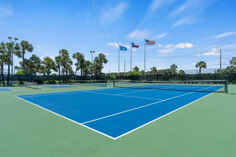 1401 E Beach Drive #1206 Galveston, TX 77550