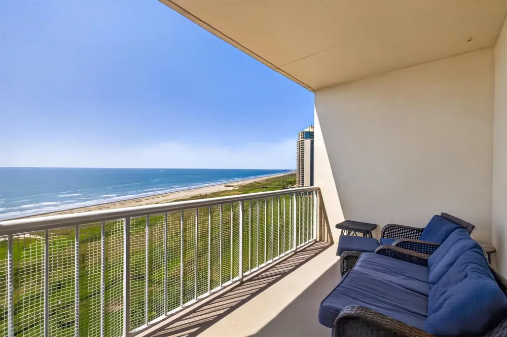 1401 E Beach Drive #1206 Galveston, TX 77550