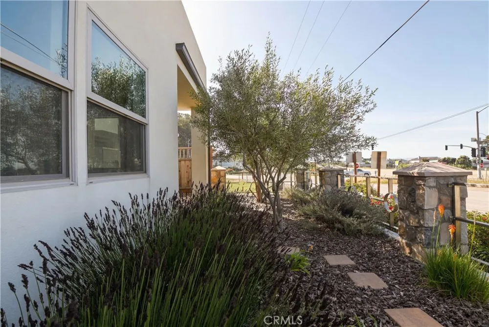 2901 Ocean Blvd. Cayucos, CA 93430