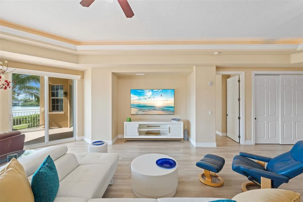 6100 JESSIE HARBOR DRIVE #202 Osprey, FL 34229