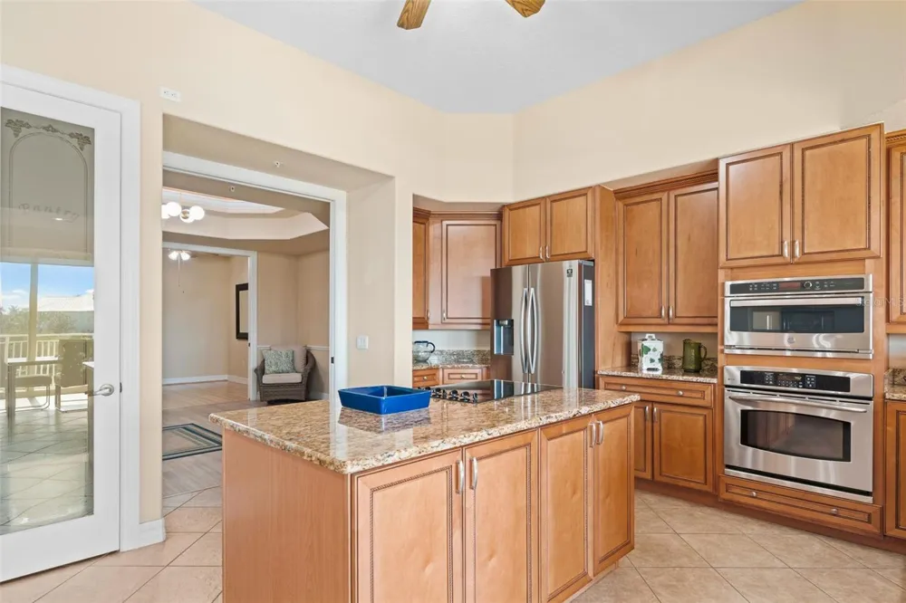 6100 JESSIE HARBOR DRIVE #202 Osprey, FL 34229