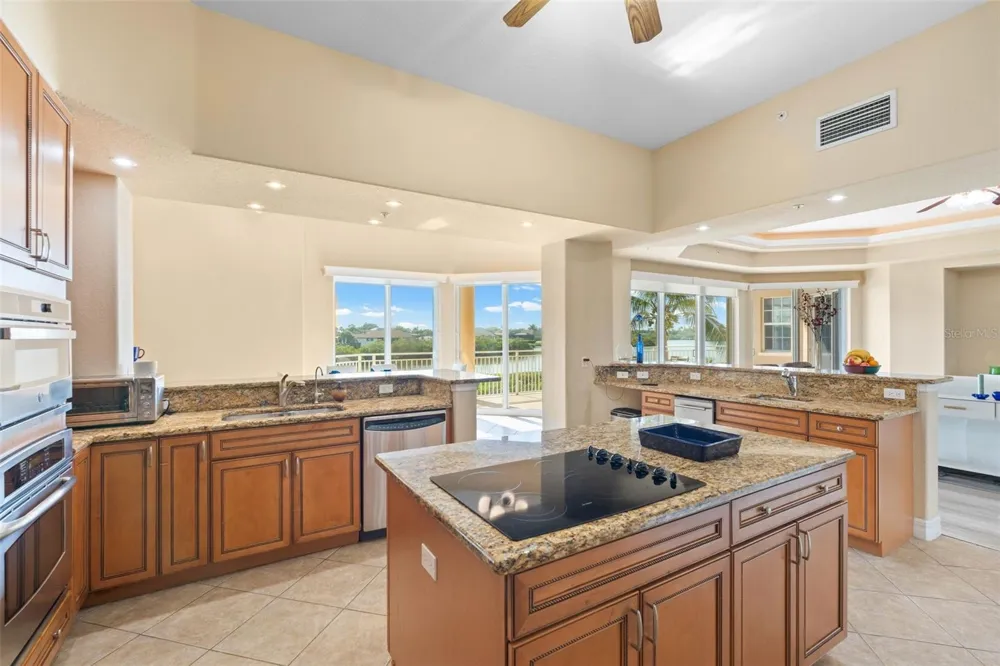 6100 JESSIE HARBOR DRIVE #202 Osprey, FL 34229