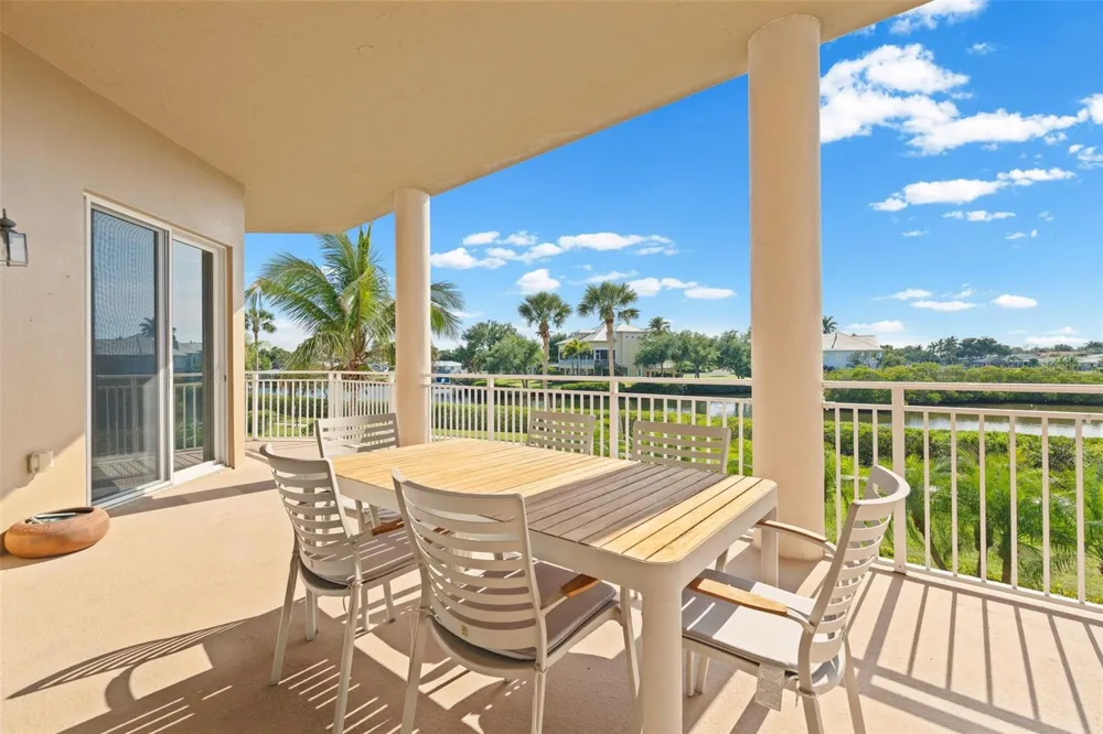 6100 JESSIE HARBOR DRIVE #202 Osprey, FL 34229