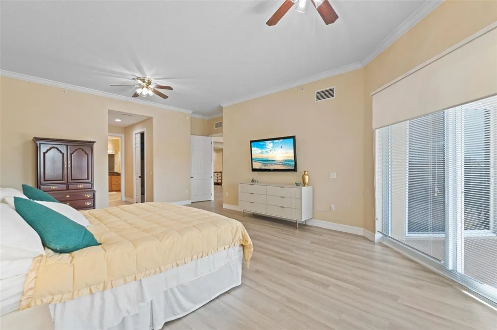 6100 JESSIE HARBOR DRIVE #202 Osprey, FL 34229