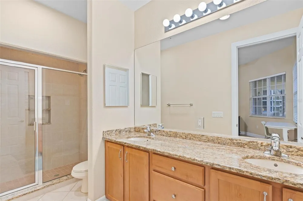 6100 JESSIE HARBOR DRIVE #202 Osprey, FL 34229