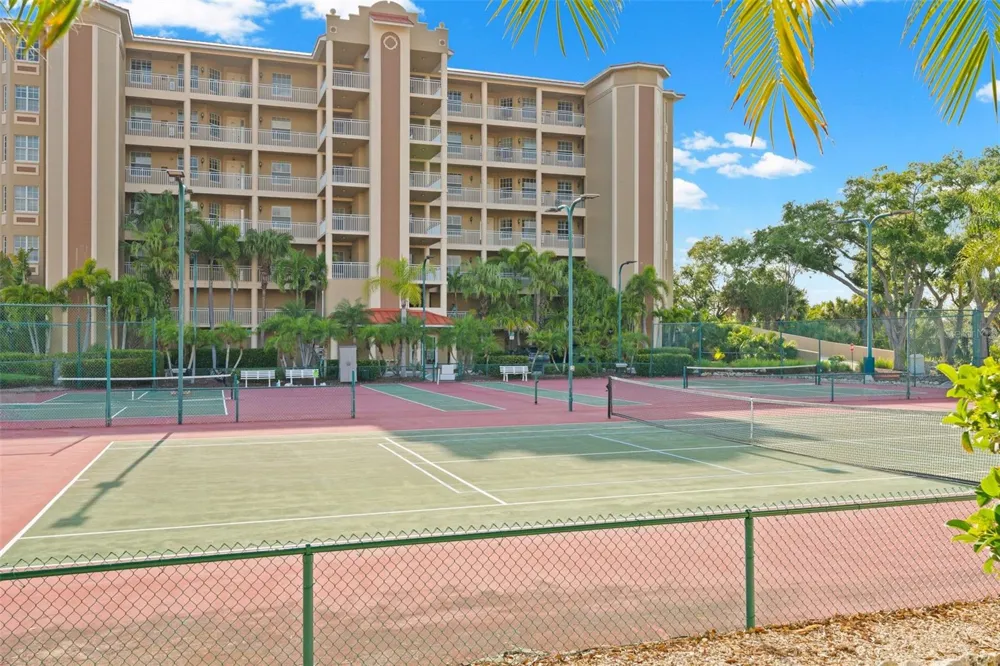 6100 JESSIE HARBOR DRIVE #202 Osprey, FL 34229