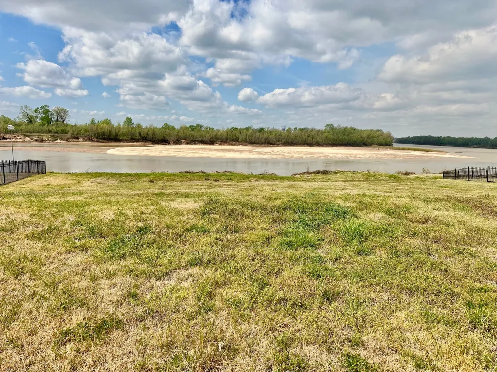 North Beach Drive Bossier City, LA 71111
