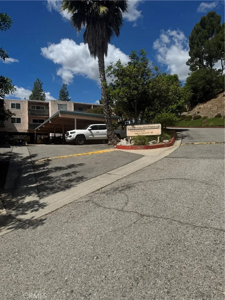 2940 Verdugo unit 206 Glendale, CA 91208