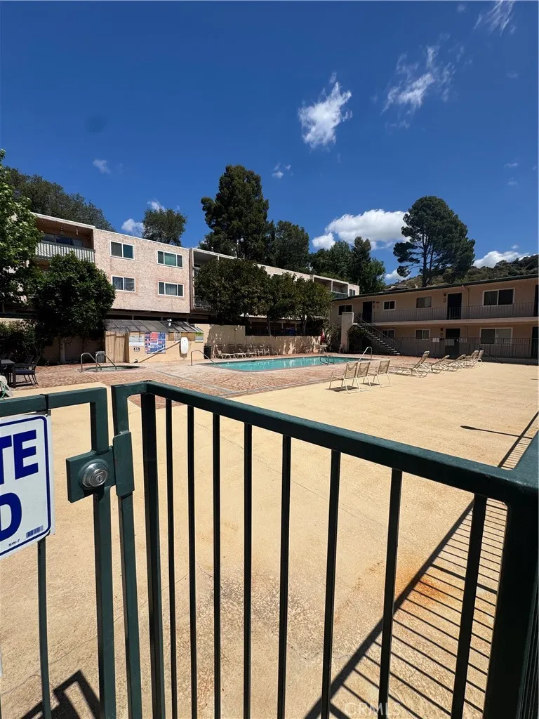 2940 Verdugo unit 206 Glendale, CA 91208