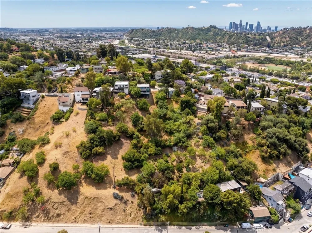 1867 Burnell Drive Mount Washington, CA 90065