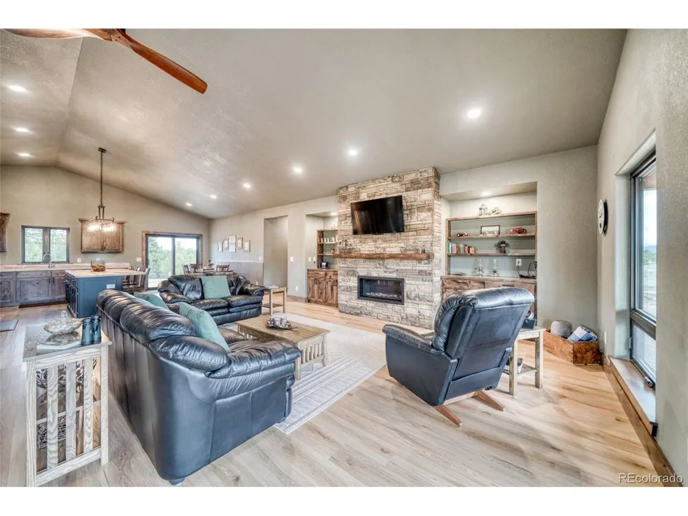 946 Hitching Post Rd Cotopaxi, CO 81223