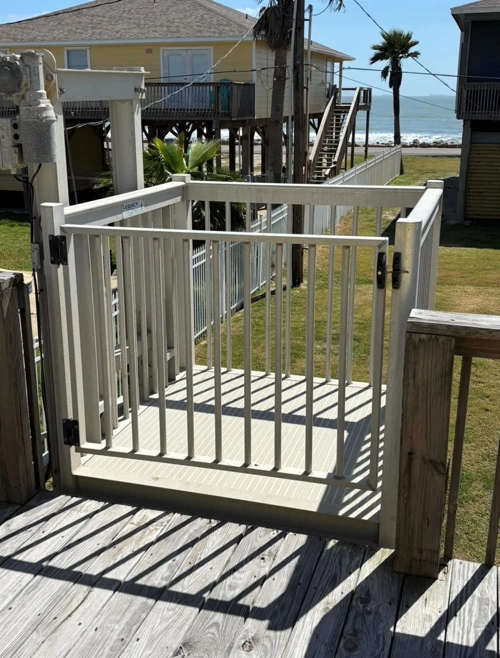 407 Sea Shell Drive Surfside Beach, TX 77541