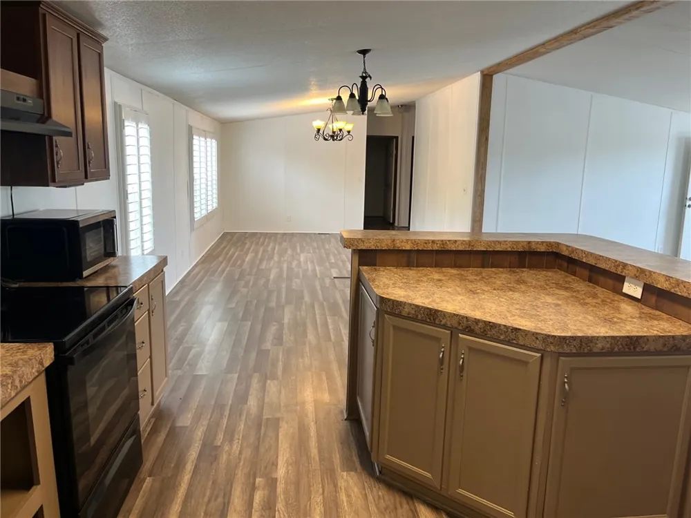 695 S Vista Sandia, TX 78383
