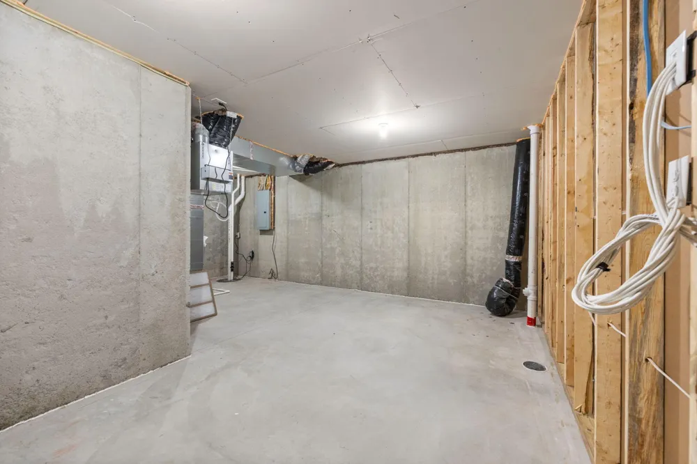 316 Distel Drive Le Sueur, MN 56058