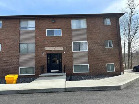 20 Peddler Hill #2002