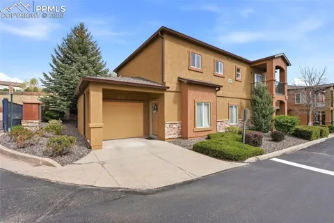 4895 Kerry Lynn View #201
