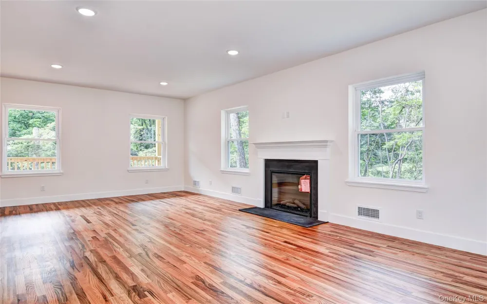 16 Black Gum Court Newburgh, NY 12550