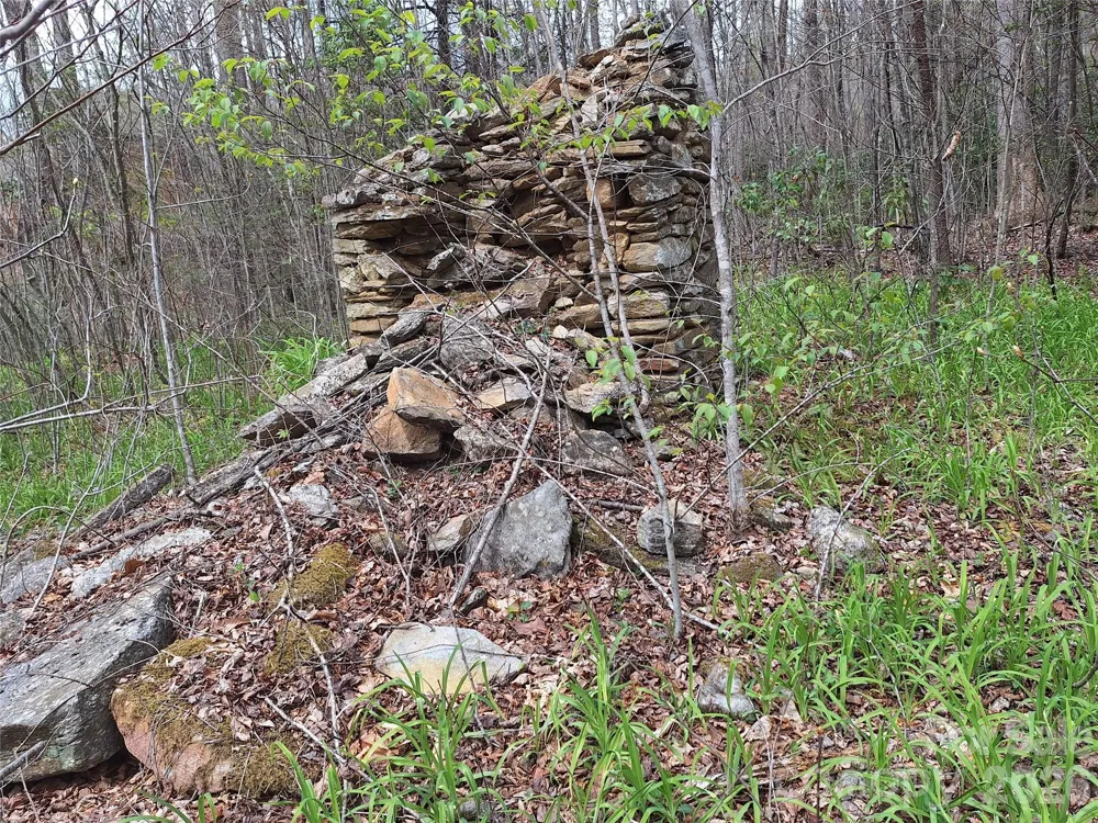 946 Lake Road Old Fort, NC 28762