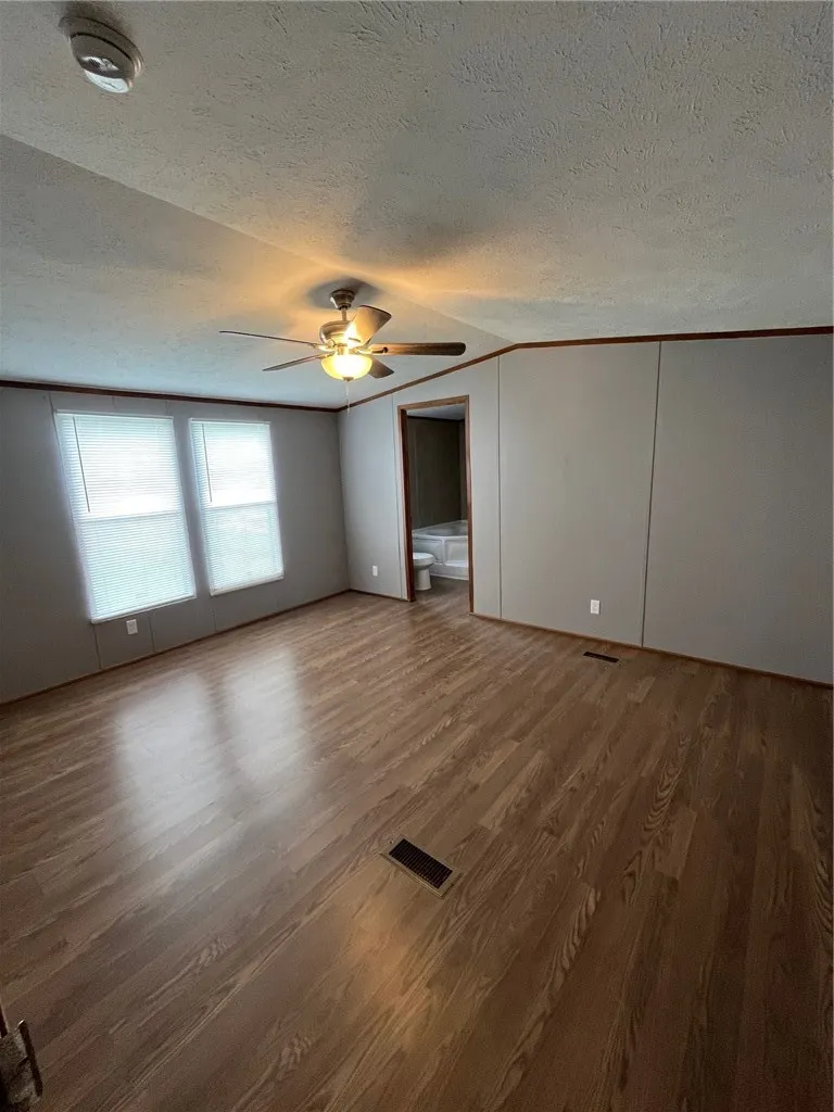 699 S Vista Sandia, TX 78383
