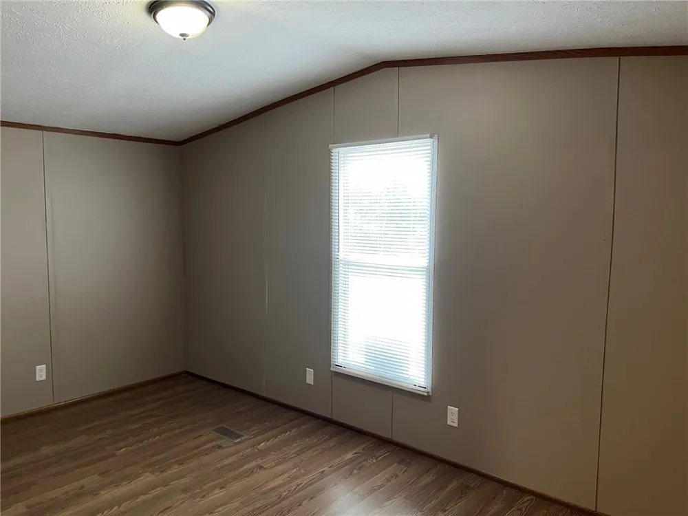 699 S Vista Sandia, TX 78383