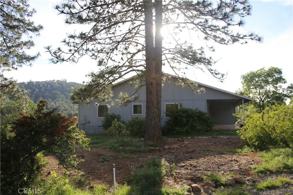 5636 E Whitlock Mariposa, CA 95338