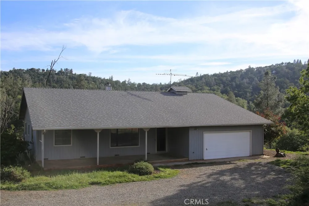 5636 E Whitlock Mariposa, CA 95338