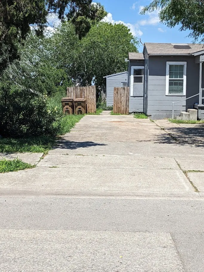 2637 Lynch Street Corpus Christi, TX 78404