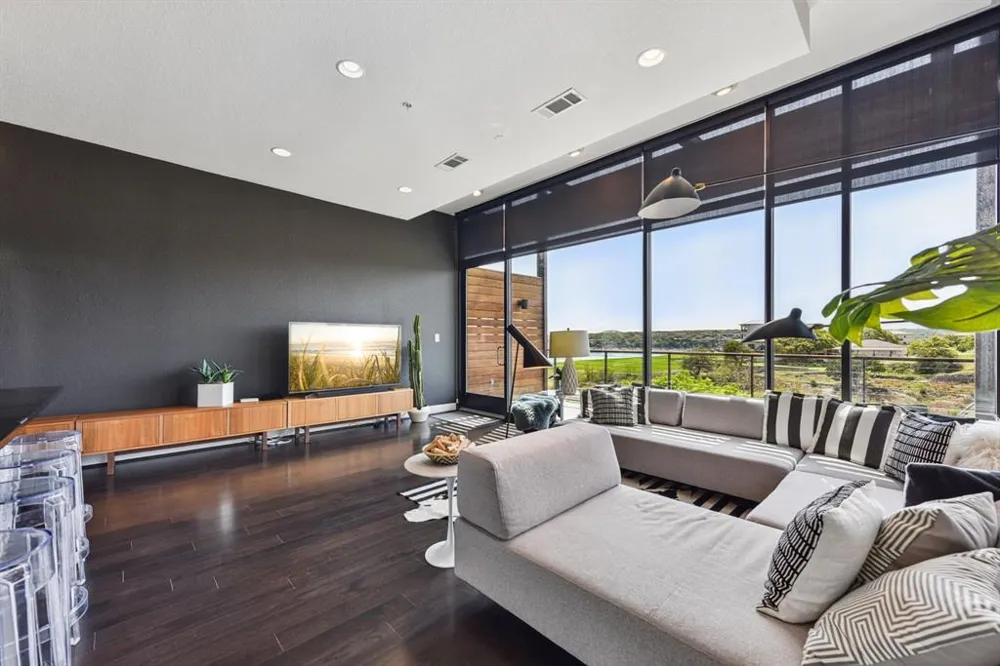 1101 Ivean Pearson Road #E207 Lago Vista, TX 78645