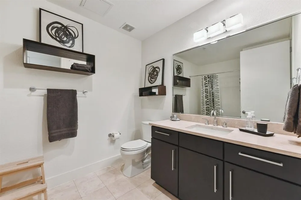 1101 Ivean Pearson Road #E207 Lago Vista, TX 78645