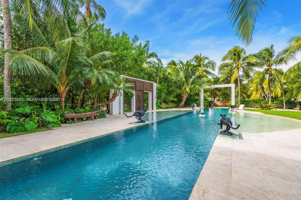 60 Ocean Front Dr Key Largo, FL 33037