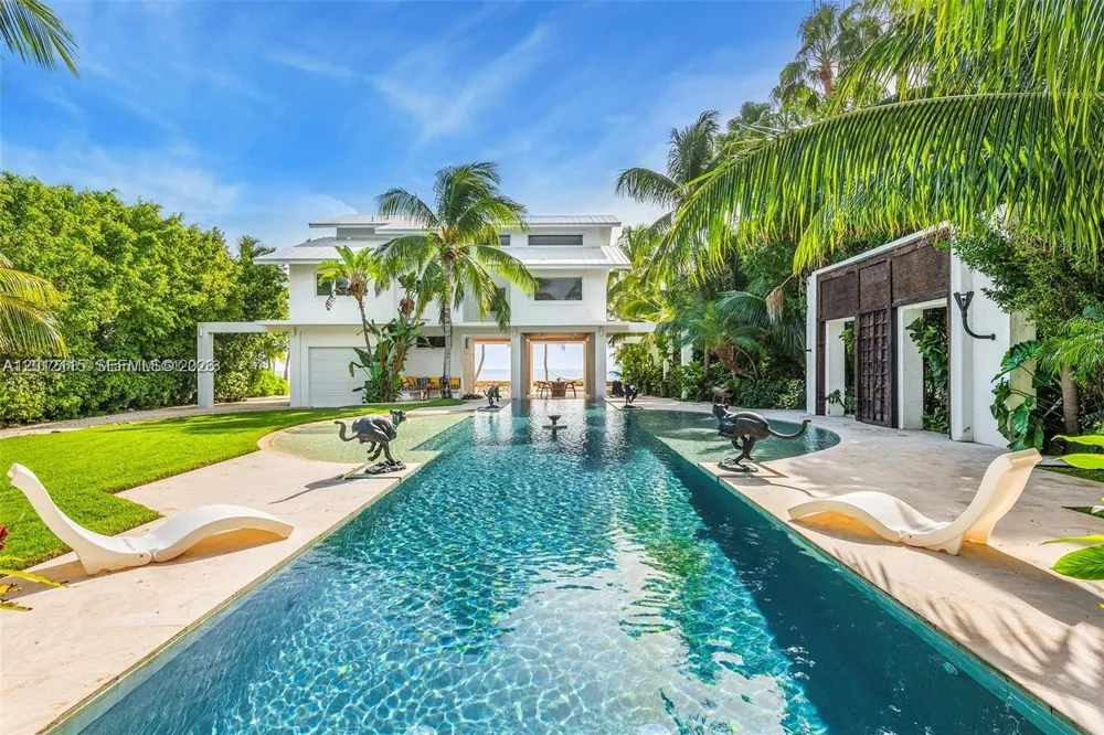 60 Ocean Front Dr Key Largo, FL 33037
