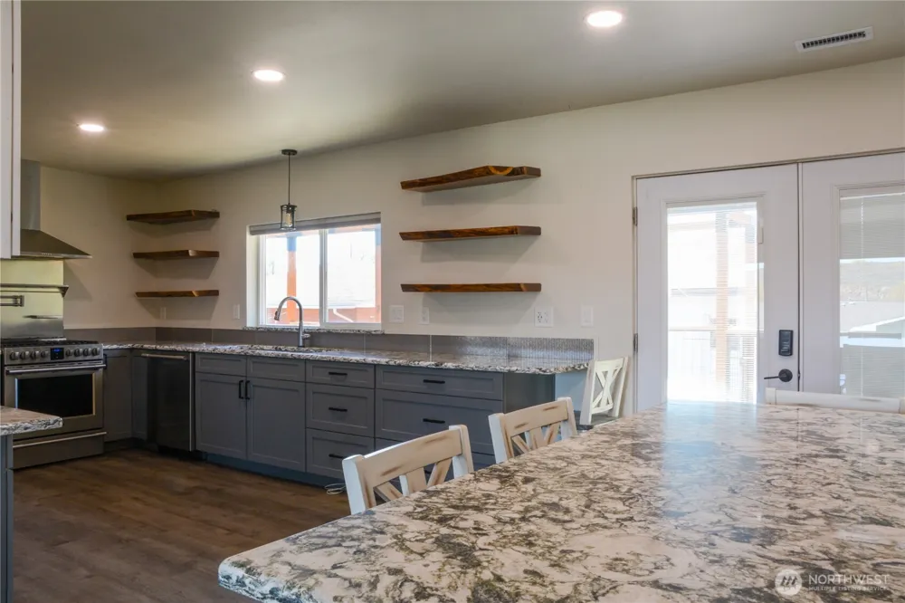 710 E 2nd Avenue Odessa, WA 99159