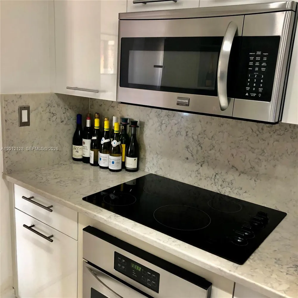 90 Alton Rd #307 Miami Beach, FL 33139