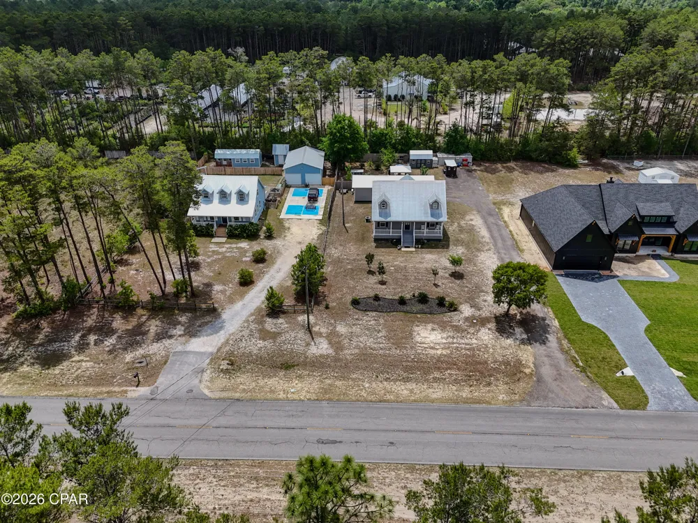 2458 County Highway 3280 Freeport, FL 32439
