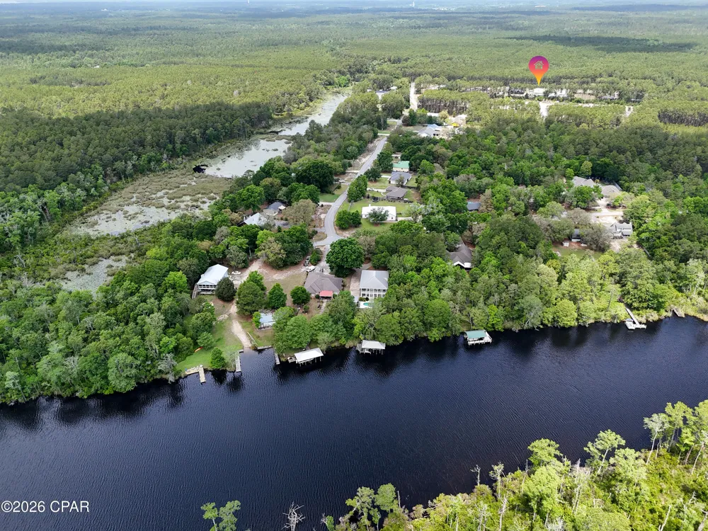 2458 County Highway 3280 Freeport, FL 32439
