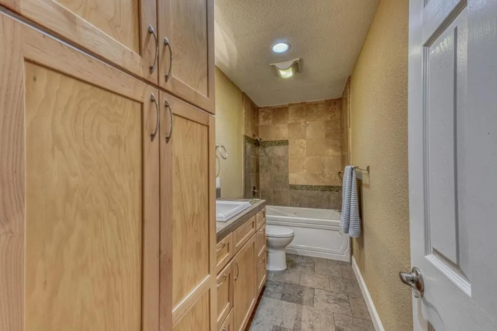 195 Del Monte Lane Morgan Hill, CA 95037