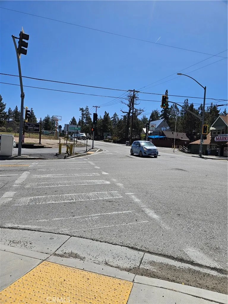 Meadow Ln Big Bear City, CA 92314