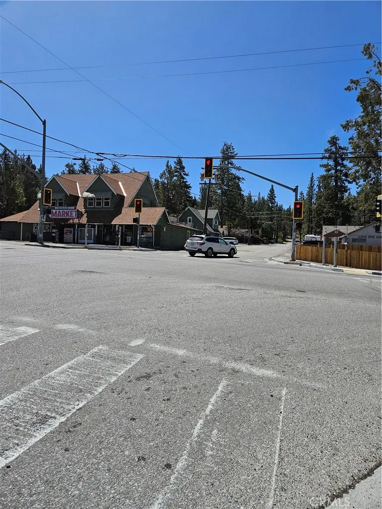 Meadow Ln Big Bear City, CA 92314