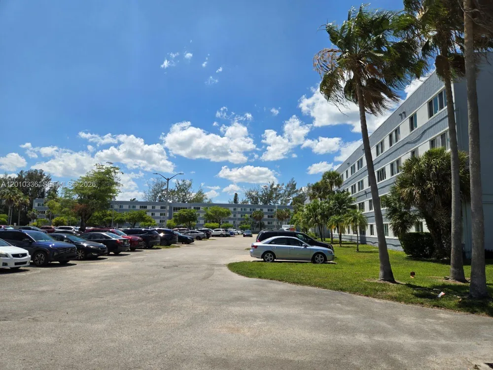 14820 Naranja Lakes Blvd #D2H Homestead, FL 33032