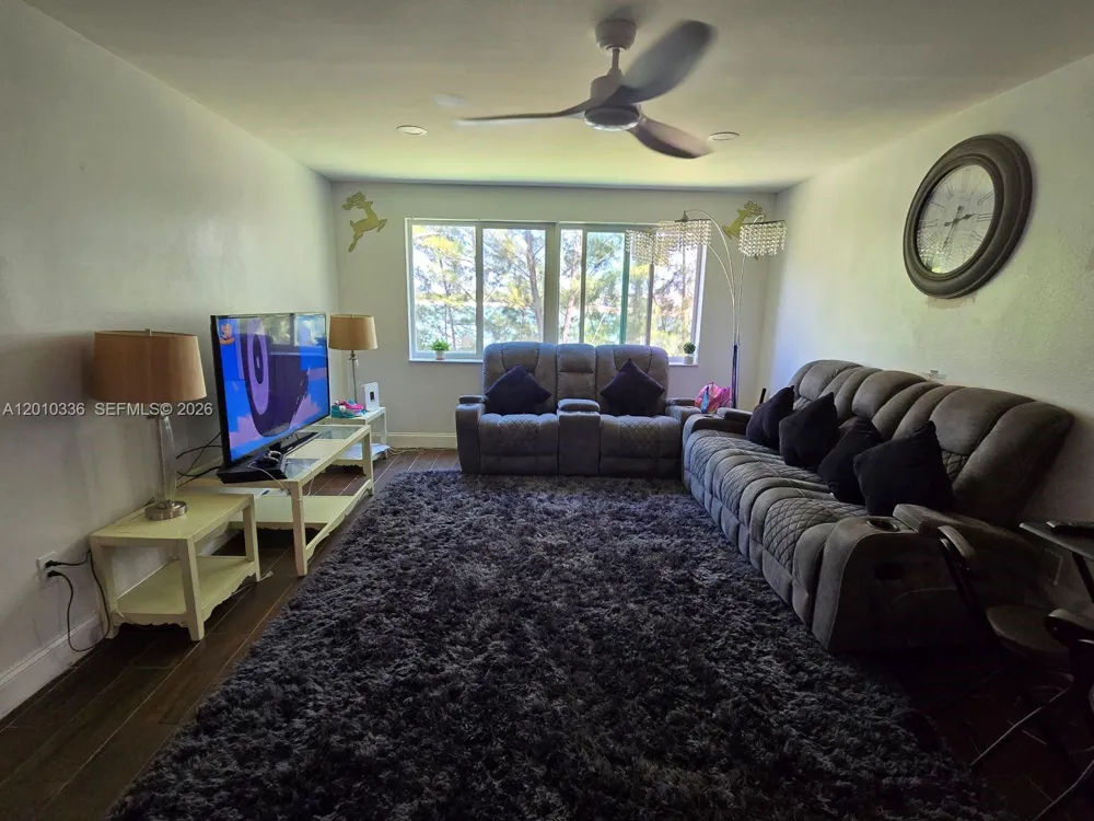 14820 Naranja Lakes Blvd #D2H Homestead, FL 33032